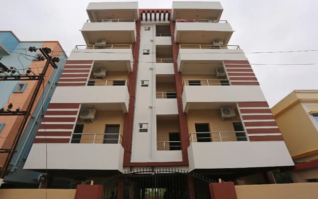 OYO Flagship 17276 The Maple Tree Hotels