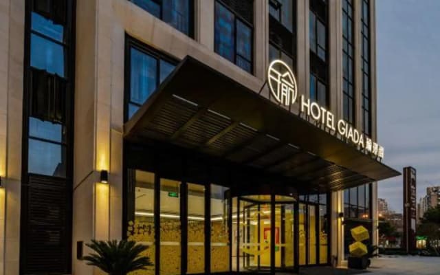Poly yujingge Hotel