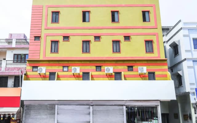 OYO 15259 Smart City