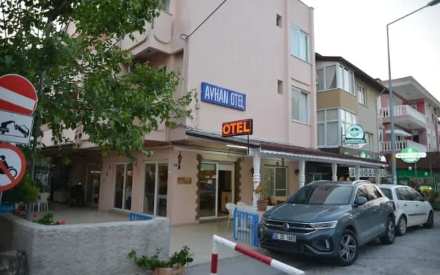 Ayhan Otel