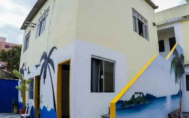 Surf & Arte Hostel