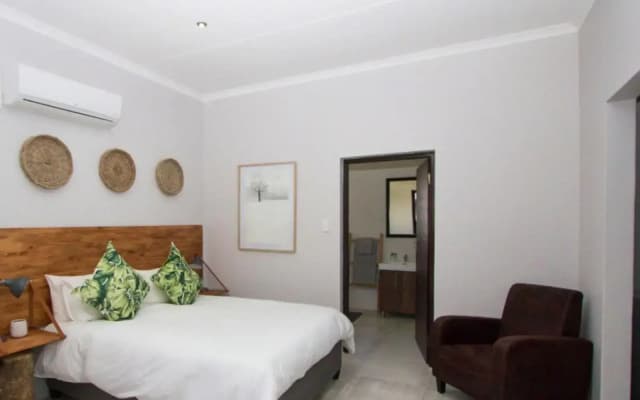 Maxton Boutique Hotel