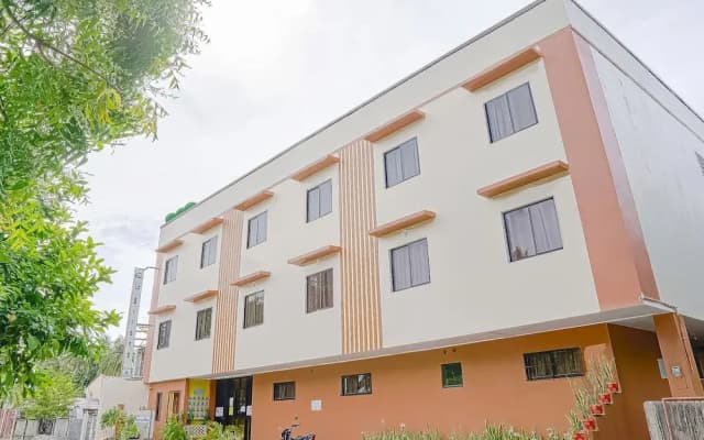 OYO 592 La Briana Guest House