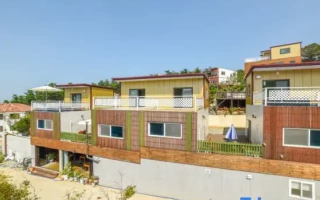 Daebudo (Yeongheungdo) Sunrise Pension