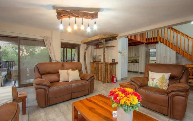 Call of the Fish Eagle Self-catering Holiday Home with solar