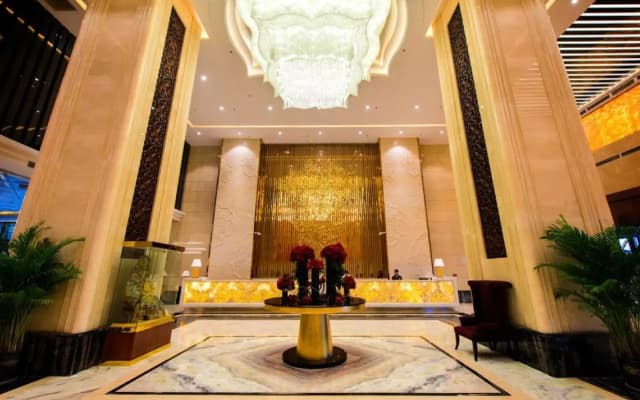 Chengdu Dading Century Hotel