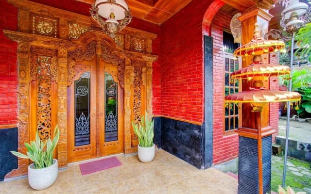 Hotel O Mbah Carik Homestay Syari'ah
