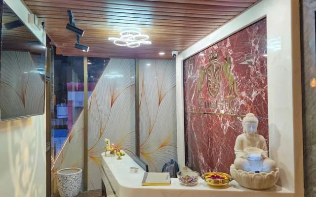 Le Majestic Business Class Hotel