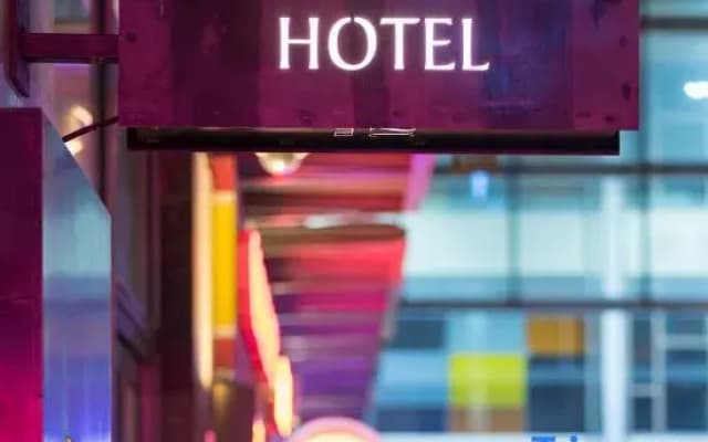 22Du Boutique Theme Hotel (Harbin Qunli Yuanda Tiyu Park Subway Station)