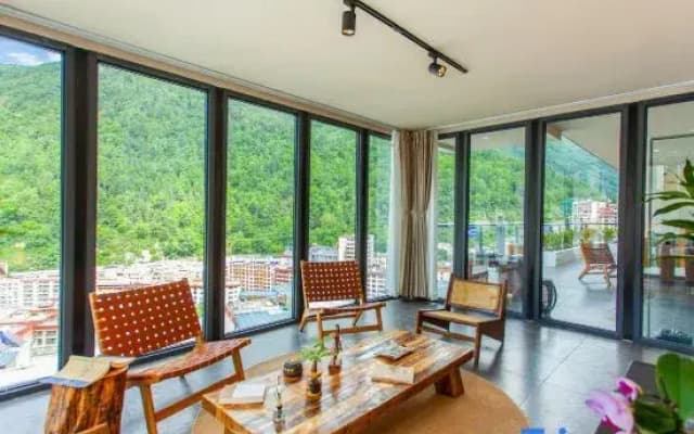 Kangding Zhuyu Bieyuan Homestay