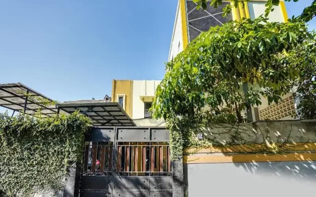 Hotel O Rumah Kost Gresik Syariah