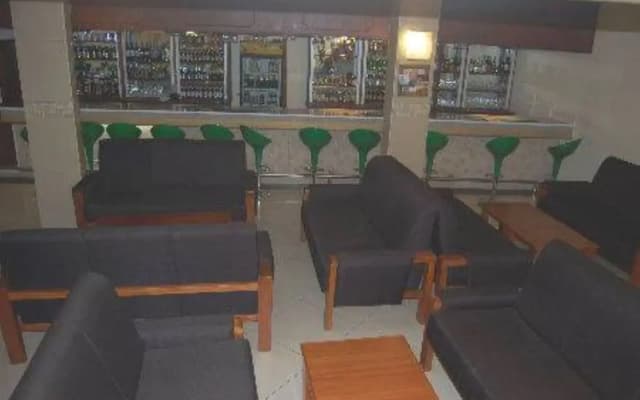 County Inn Hotel