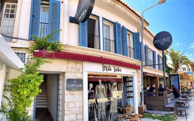 Alacati Lotus Koyici Otel