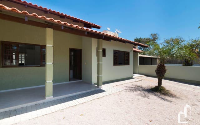 Casa Térrea Com 03 Dormitórios Perfeita Para Seus Dias De Férias Na Praia