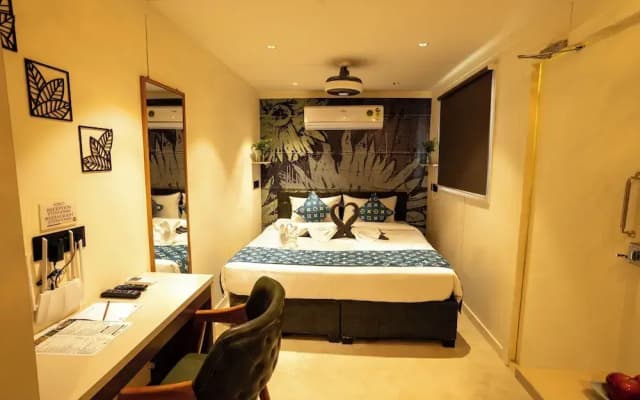 Click Hotel