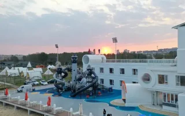 Rizhao Xingdao Fantasy Paradise Homestay