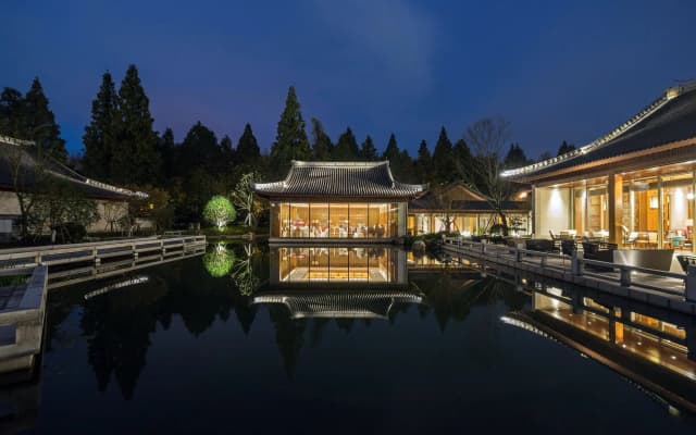 West Lake State Guest House