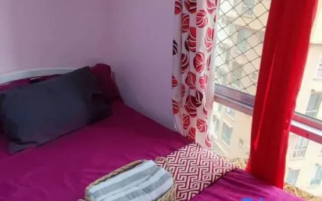 "Budget - No Frills" One Bedroom Condo near Manila Airport With Kitchen. Ideal for transient. 10K