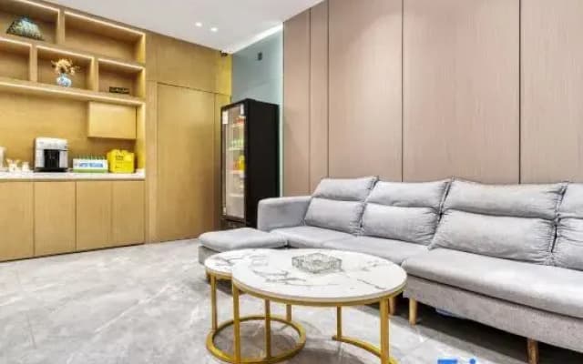Haoli Hotel (Ningbo Cixi Yintai Department Store Suntang Road)