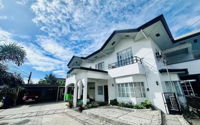Calel Guest House