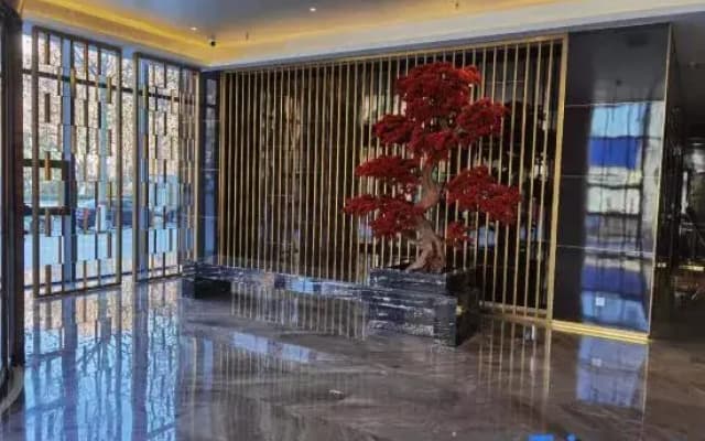 Zhou Run Hotel