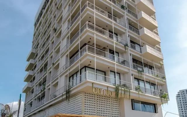 Bondo Hometel