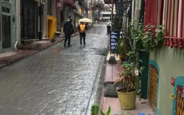 Ganbaru Tours - Flats in Galata
