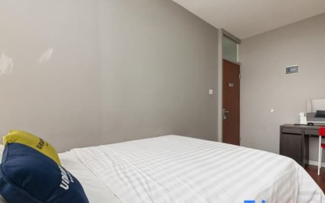Urbanview Hotel Ellegan Residence Alam Sutera Serpong
