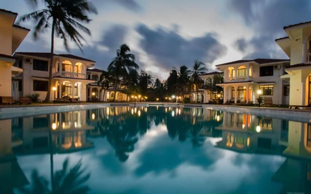 Bahari Dhow Beach Villas