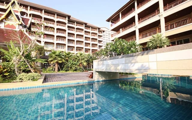 The Heritage Pattaya Beachfront Resort