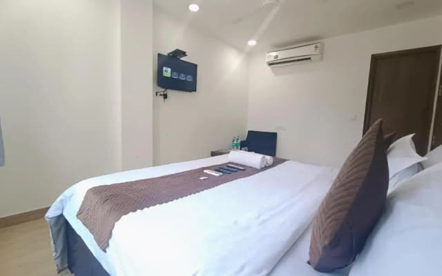 Mauryan Elite Hotel @ Devli Khanpur