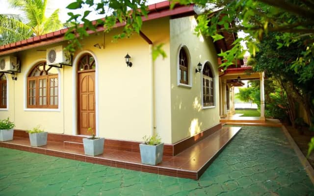 Bentota River Villa