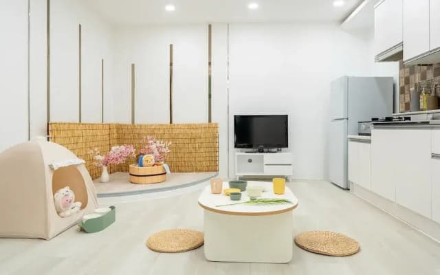 Gapyeong Daengdaengi Dog Pension Silver