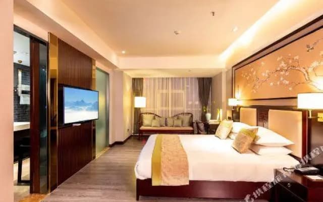 Huawen International Hotel