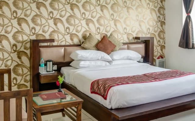 Gajraj Trails Resort