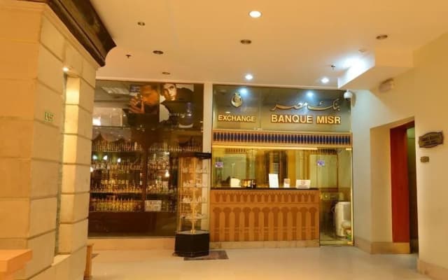 Golden Tulip Zoser Pyramids Hotel