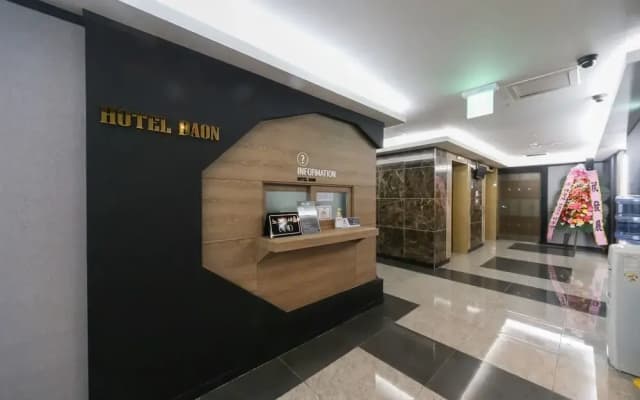 Changwon Bonggok-Dong Hotel Daon