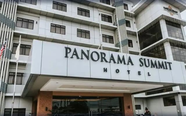 Panorama Summit Hotel