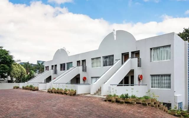 St Tropez 1 Bedroom Sandton Residence