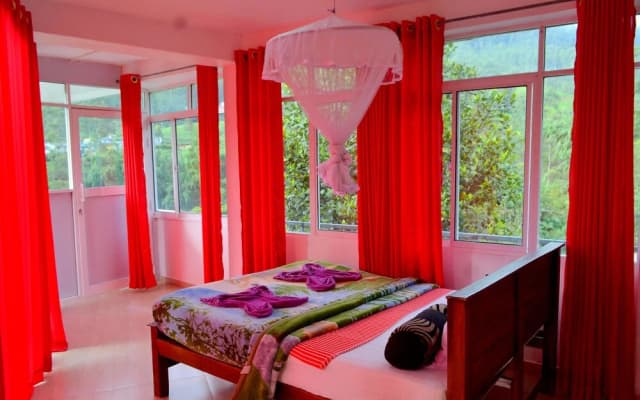 Grand Adams Peak Hotel