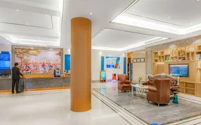 Yuejia Werner Hotel (Yichun Shanggao Yinhai Shopping Plaza)