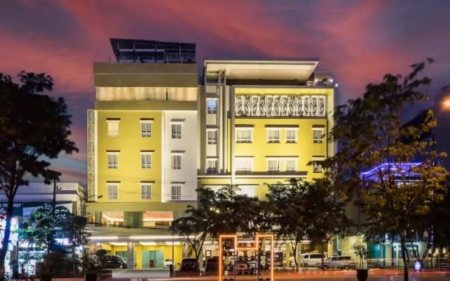 Best Western Kindai Hotel