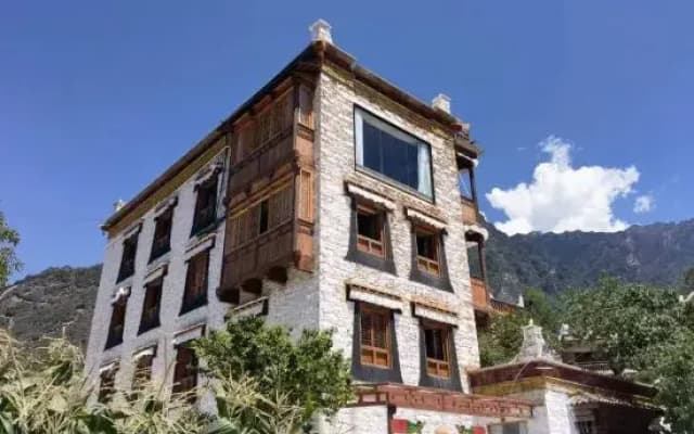 Danba Zongkar Homestay