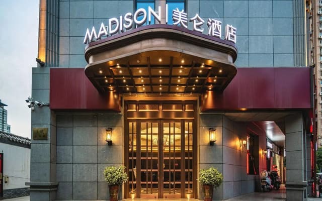 Madison Hotel (Xi'an Wanda Plaza Lijia Village Metro Station)