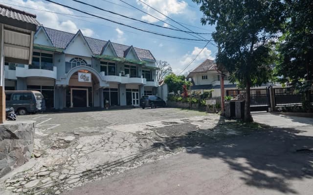 Dequr Hotel