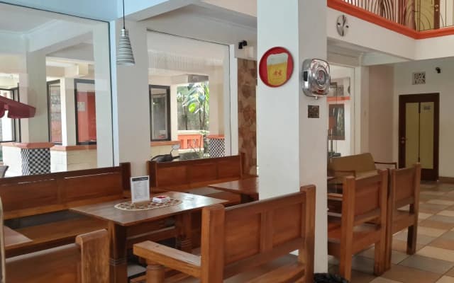 Arondari Hotel