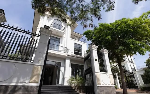 Vihomes Villa
