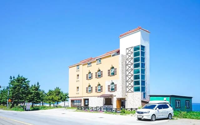 Uljin Sea Prince Pension