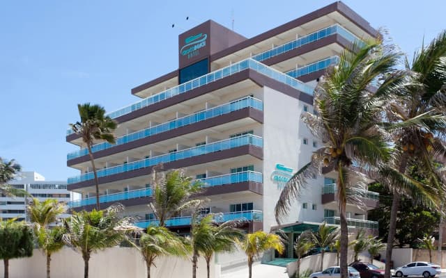 Crocobeach Hotel