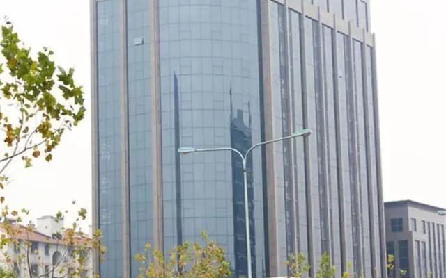 Vienna International Hotel (Jiaxing College)